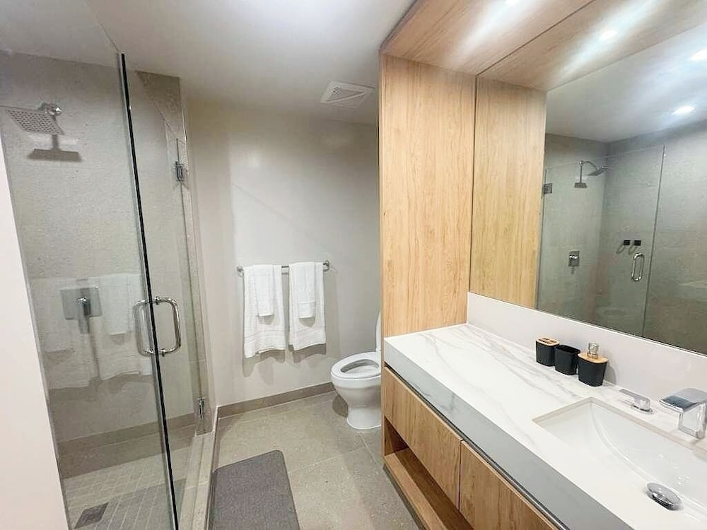 Exclusive Apartment, City View photo 3