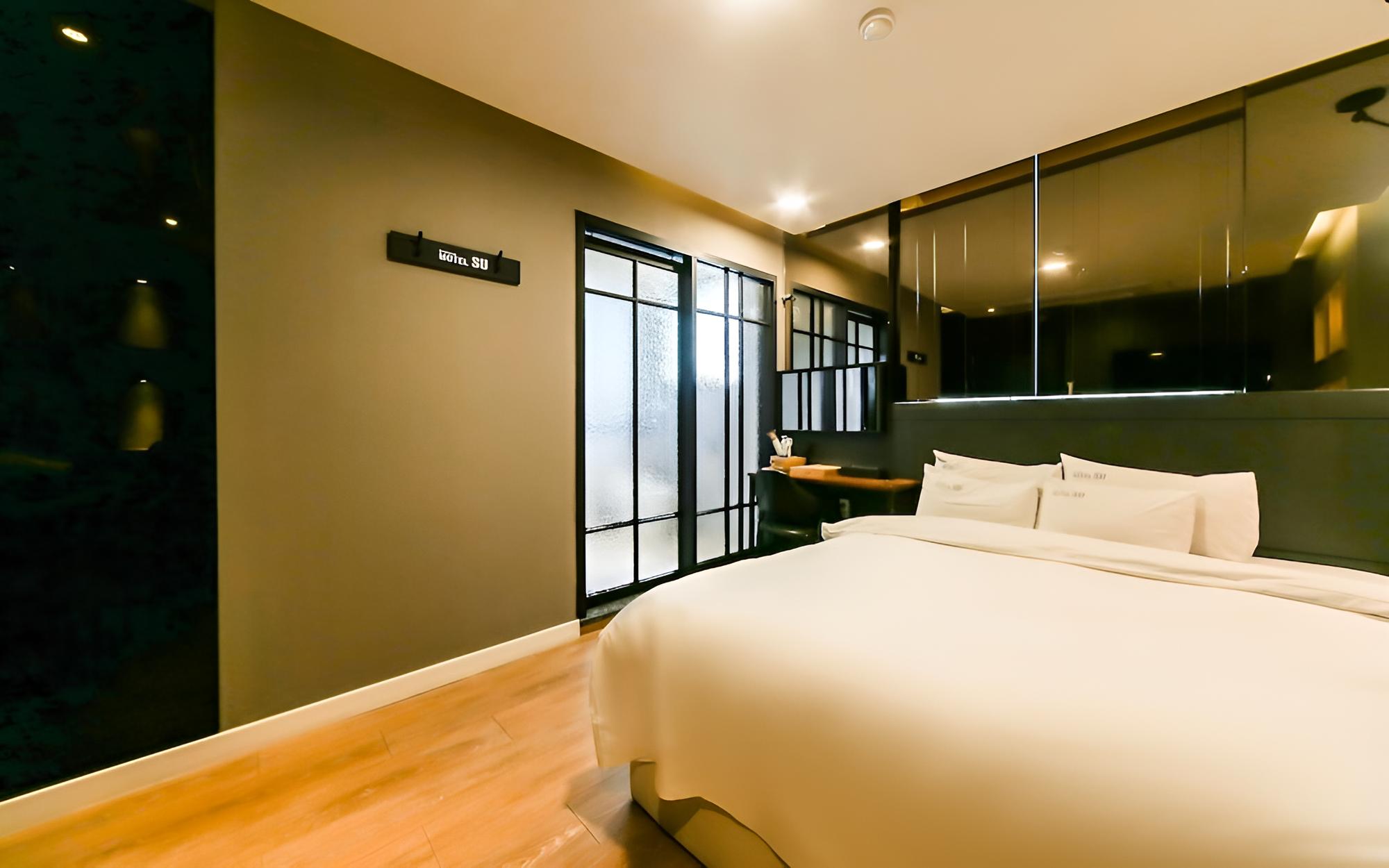 Room (Standard room) - Photo 2