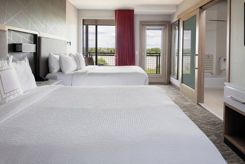 Studio Suite, Multiple Beds, Balcony, River View (Mobility/Hearing Accessible, Tub)