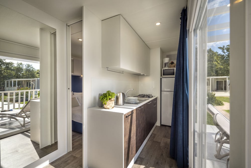 Premium Comfort Mobile Home, Terrace photo 3
