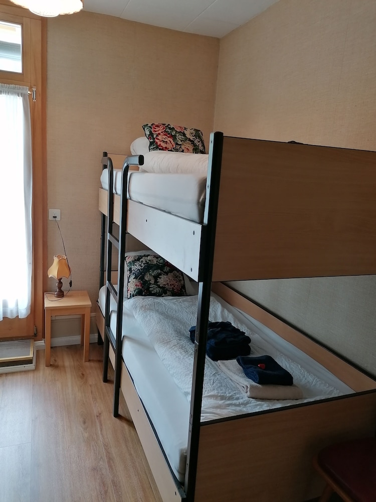 Basic Twin Room photo 1