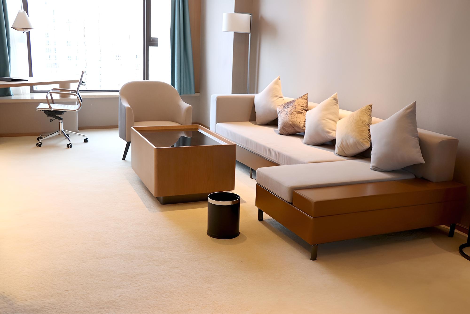 Business suite photo 3