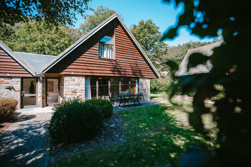 Family Cottage, 2 Bedrooms, Kitchen, Garden Area