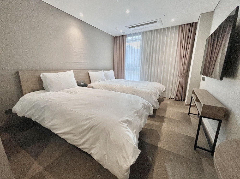 Standard Triple Room, Multiple Beds