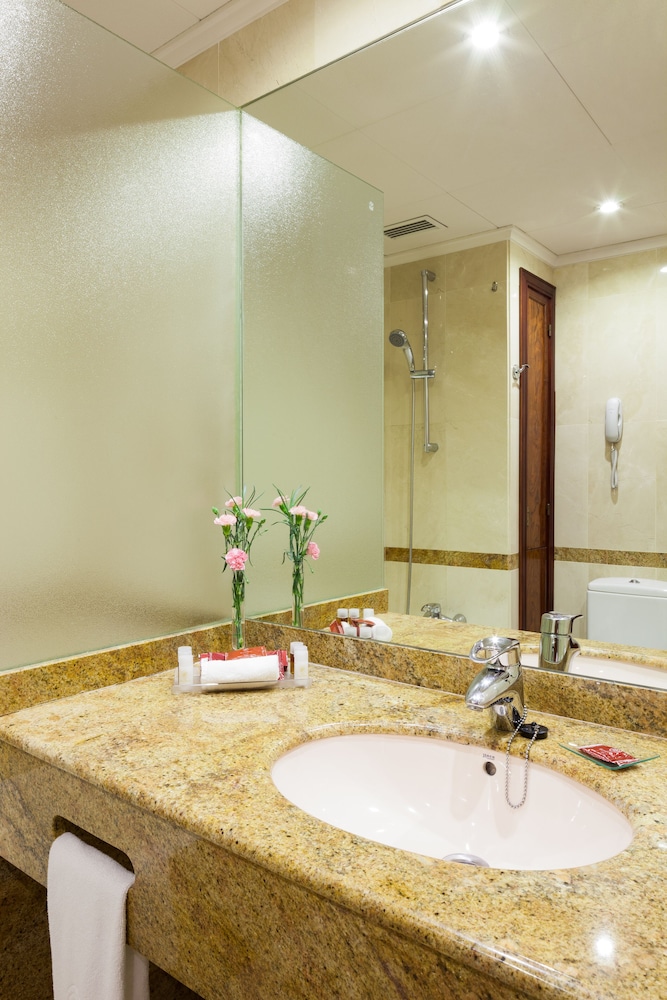 Standard Room - Photo 6