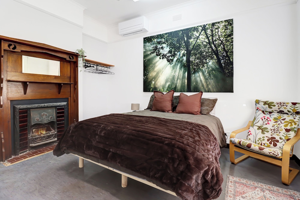 Basic Double Room