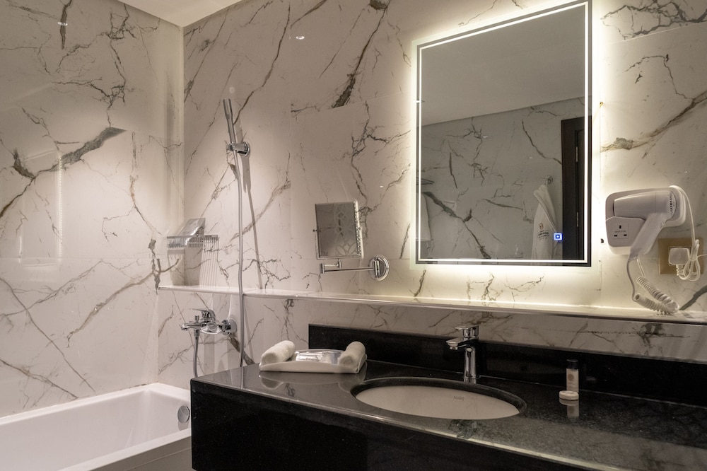 Standard Apartment, 2 Bedrooms, City View - Photo 12