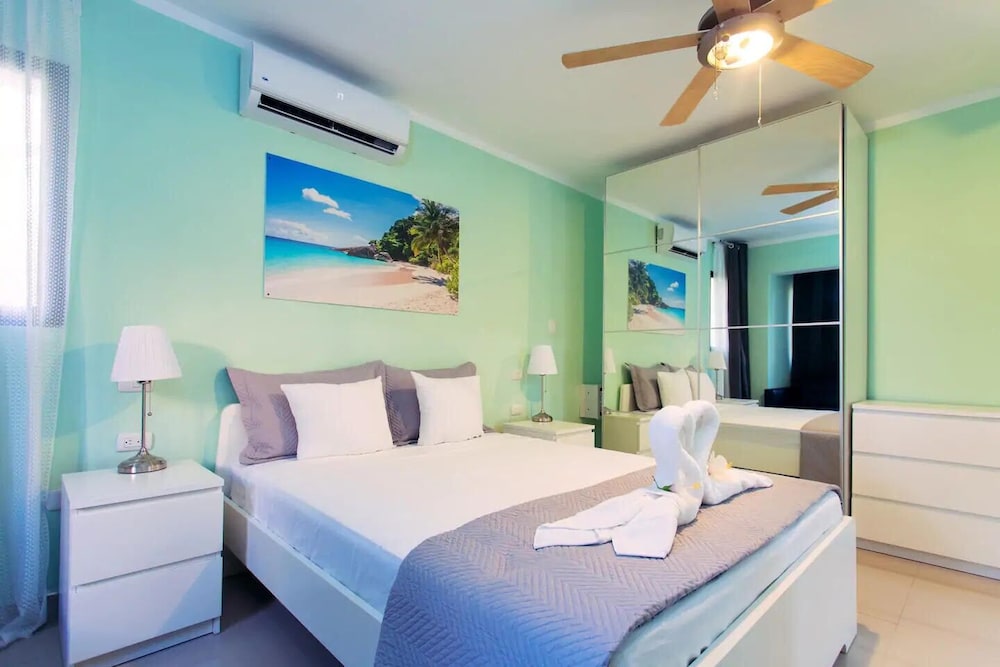 Deluxe Villa, 2 Bedrooms, Garden View, Beachside photo 2