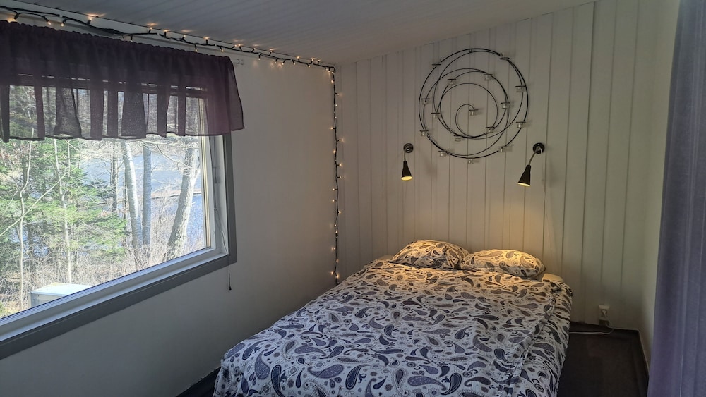 Family Cottage, 2 Double Beds, Lake View, Lakeside (Evika 4) photo 2