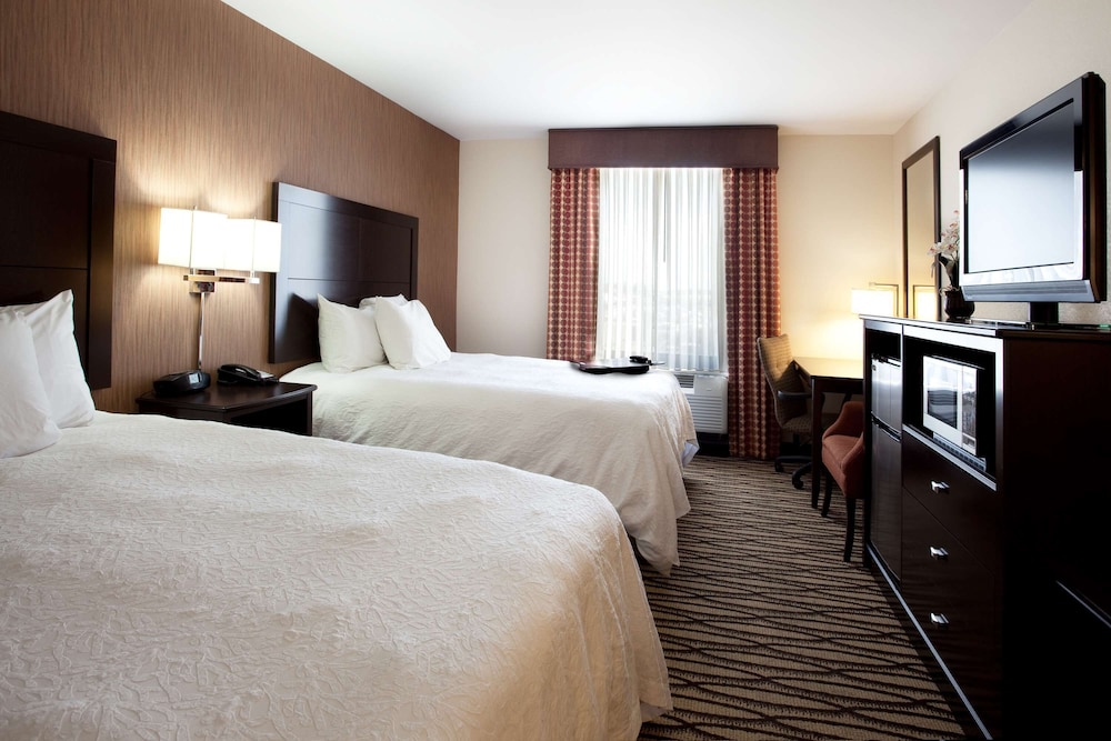 Room, 2 Queen Beds, Accessible, Non Smoking - Photo 4
