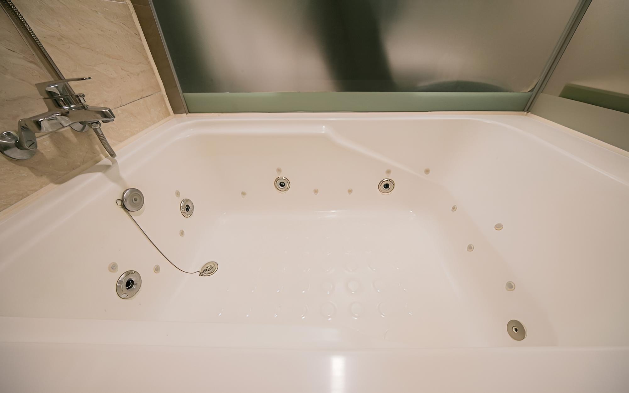 Room (Special (Netflix available)) photo 2