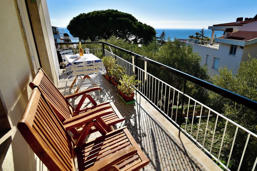 Apartment, Partial Sea View
