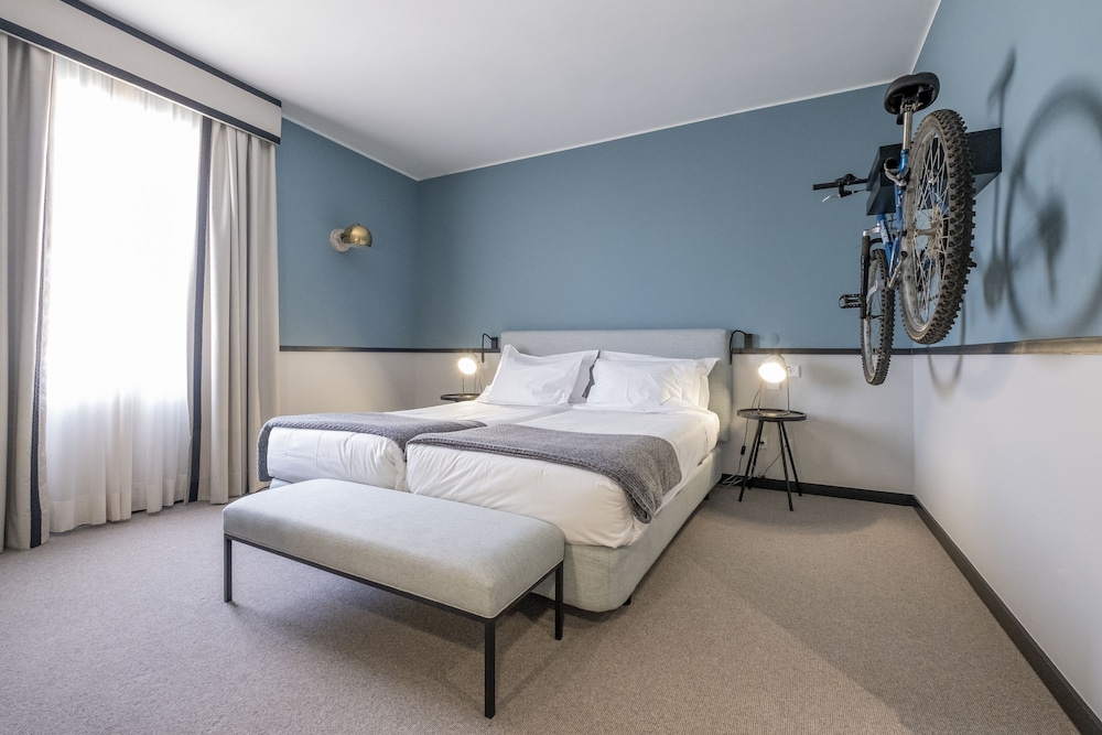 Standard Double or Twin Room (New Wing) photo 2