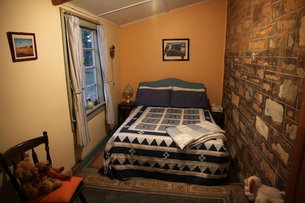Basic Cottage, 2 Bedrooms, Hill View, Garden Area photo 2