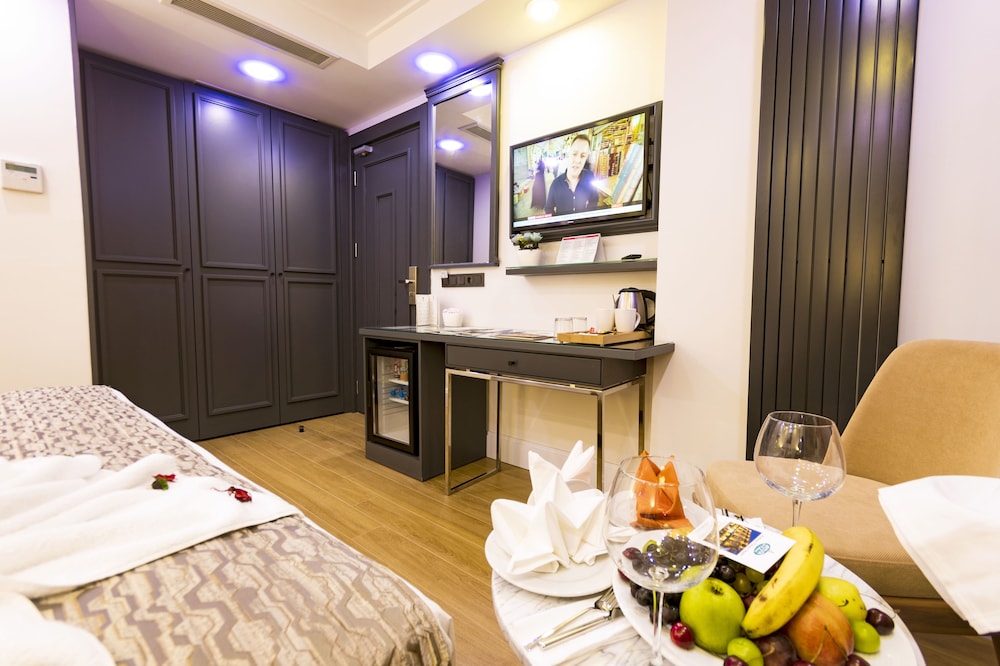 Available room