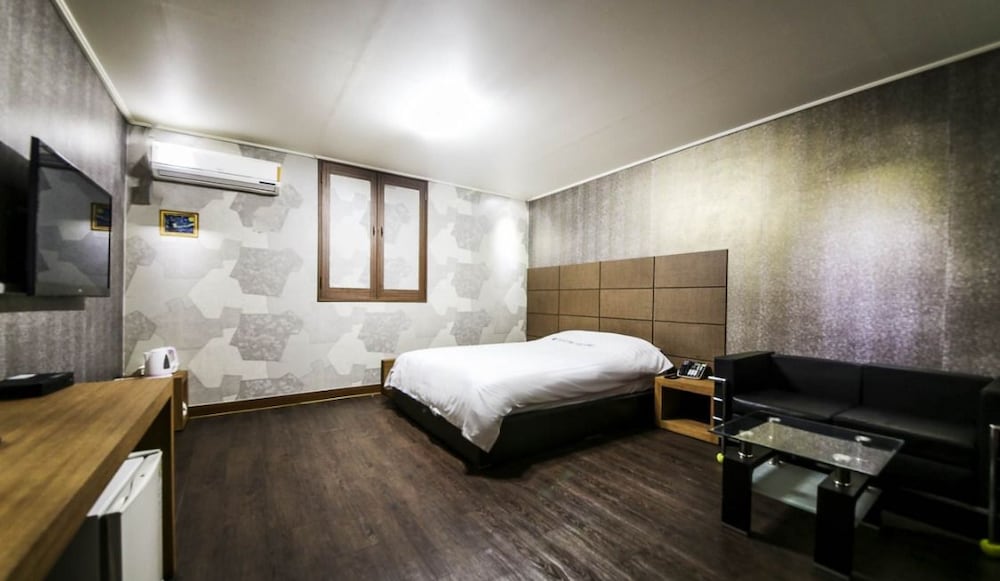 Standard Room photo 1