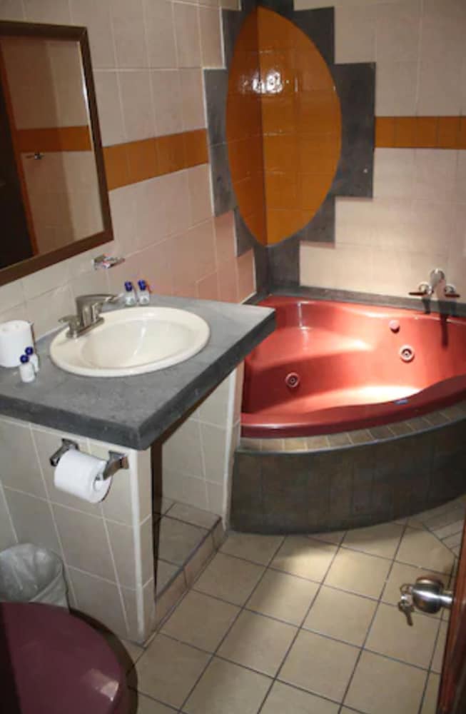 Superior Suite, Kitchenette photo 3