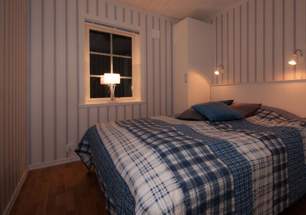 Chalet (6A) photo 1