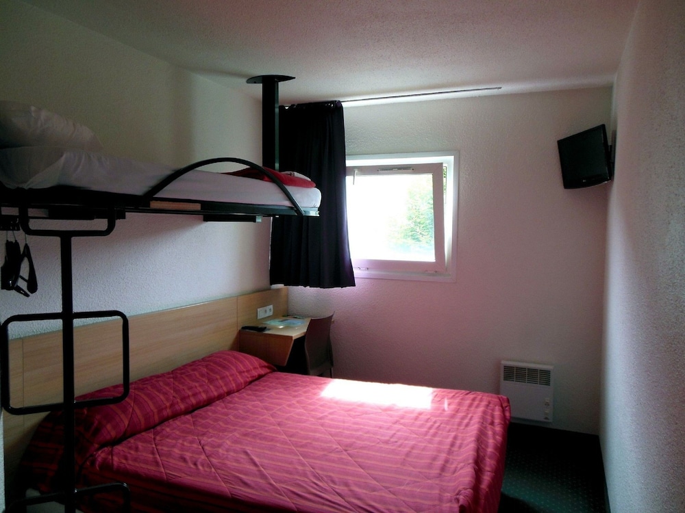 Triple Room - Photo 1