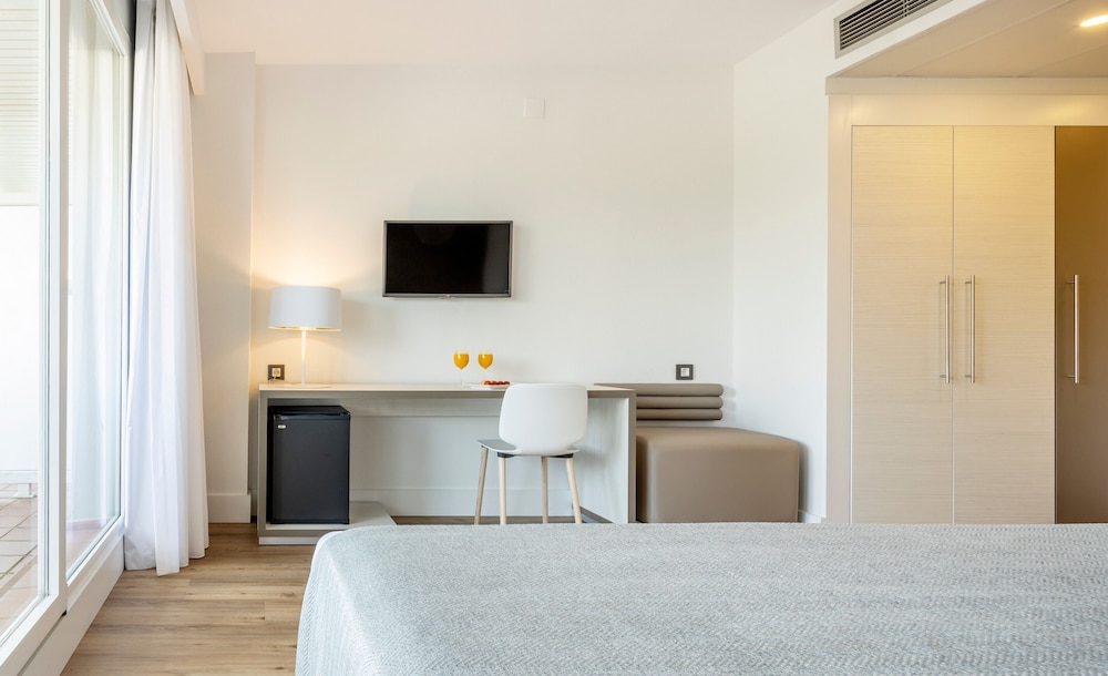 Double Room - Photo 3