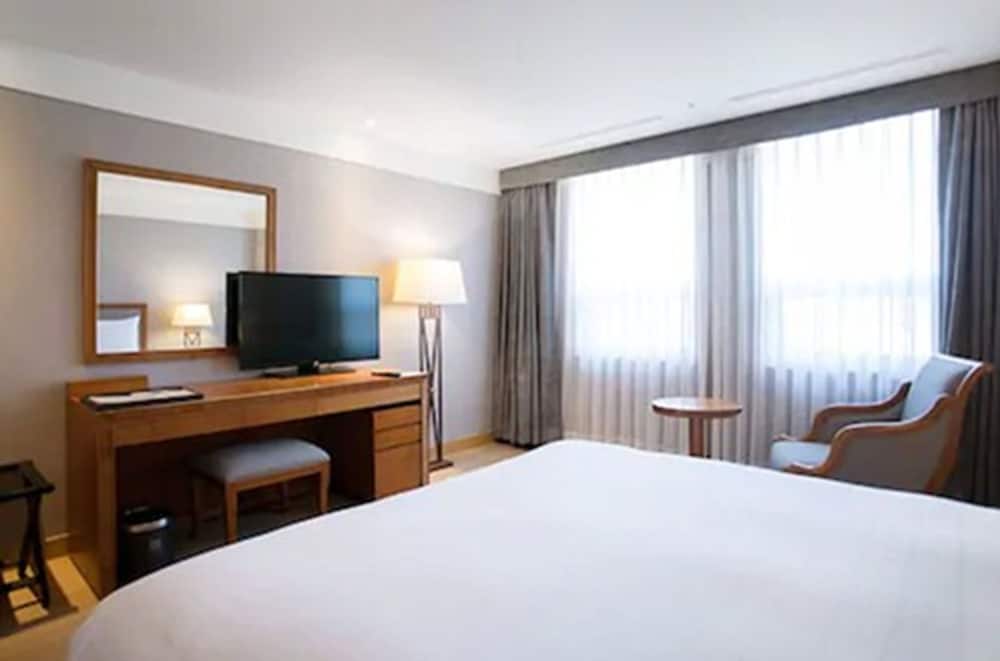 Superior Double Room - Photo 3