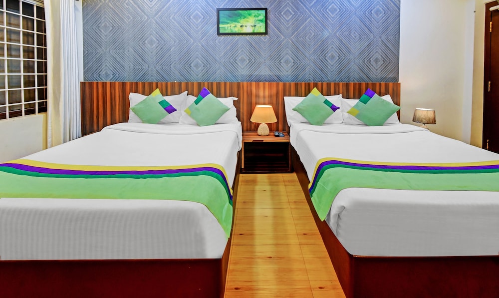 Deluxe Room - Photo 5