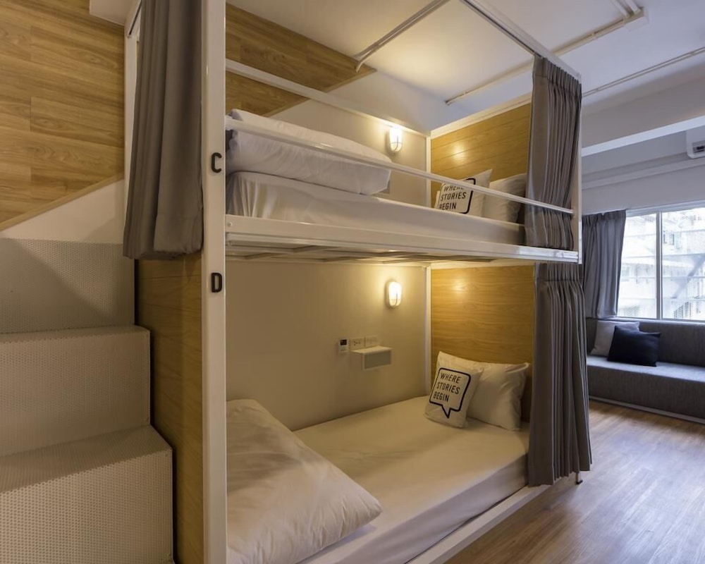 10 Beds Female Dorm photo 1