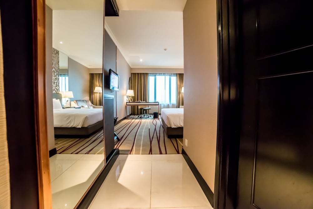 Dorsett Room photo 3