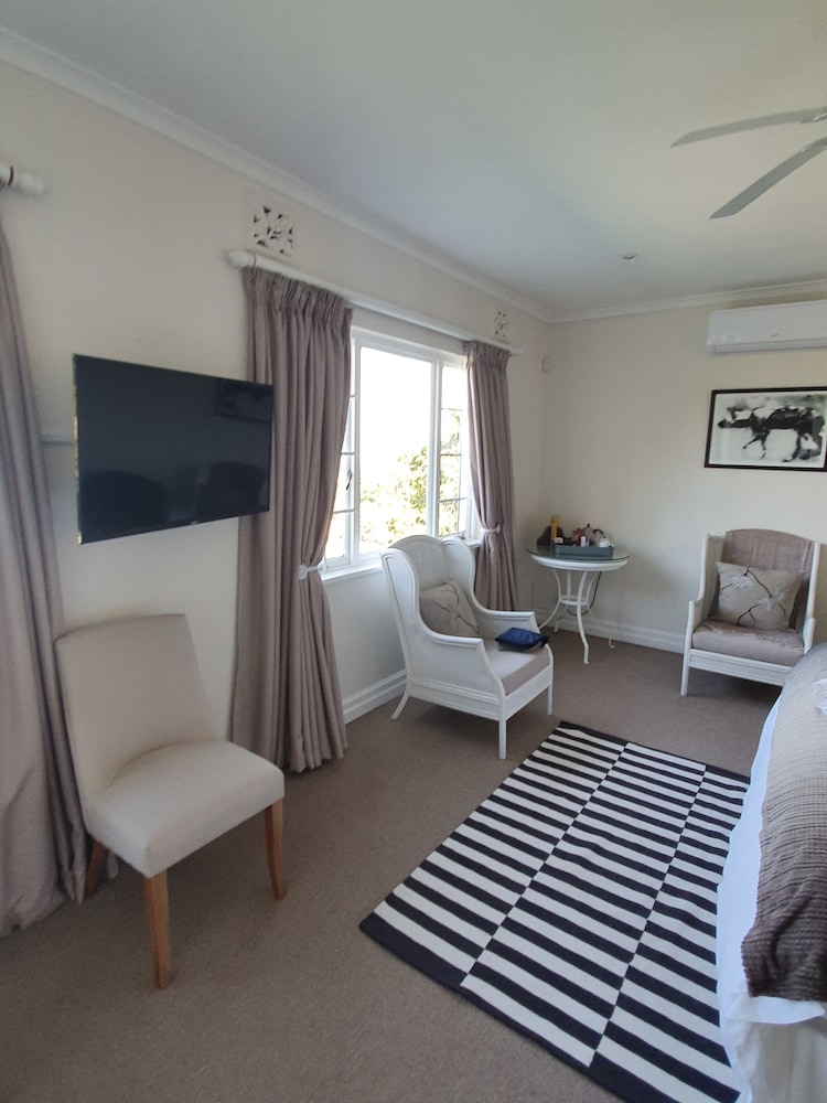 Kingfisher Room photo 2