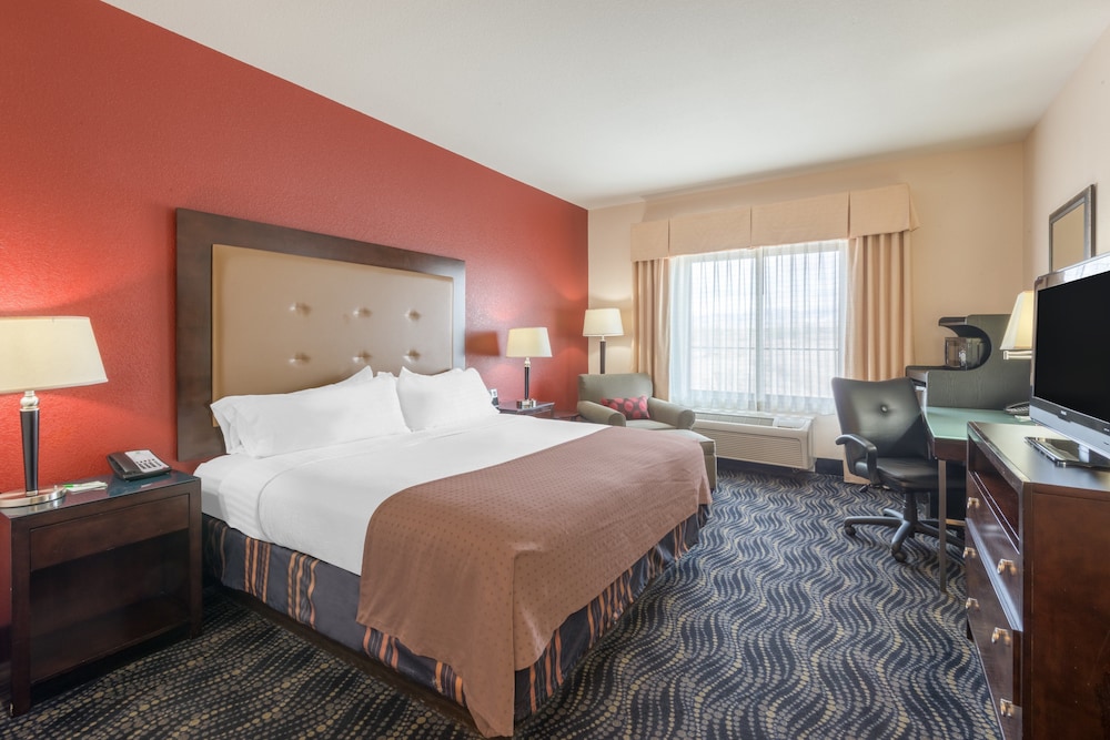 Suite, 1 Bedroom - Photo 3