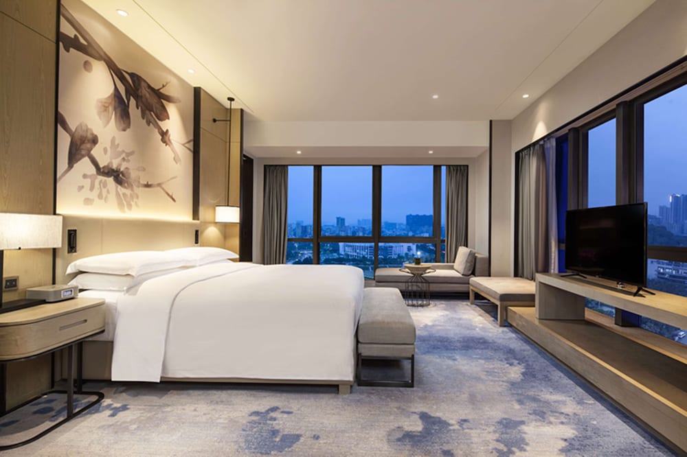 King One Bedroom Suite