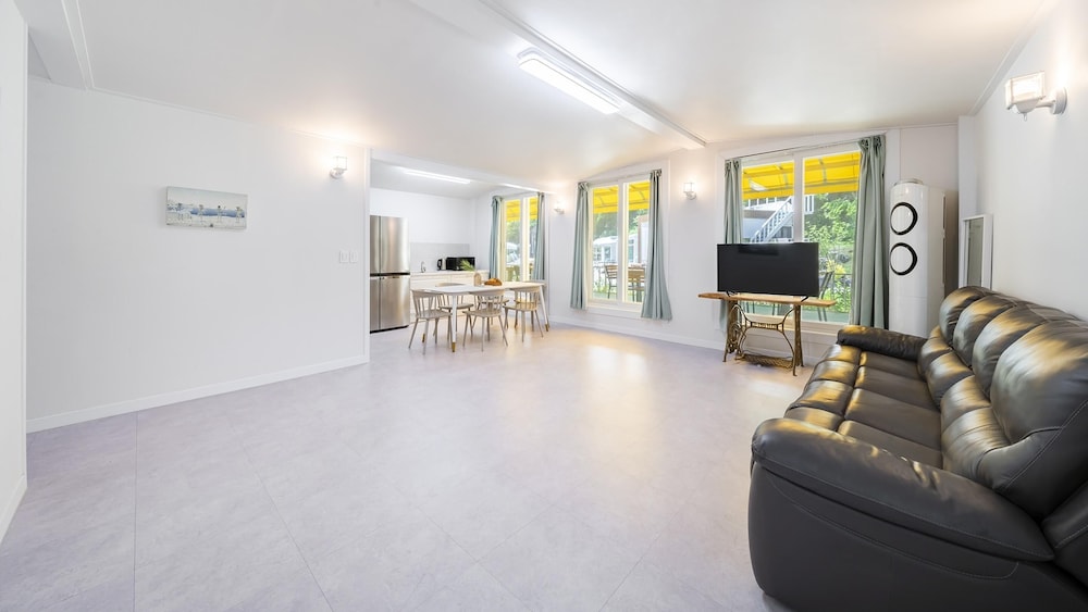 Basic Room, 3 Bedrooms (A dong 2ho) photo 1