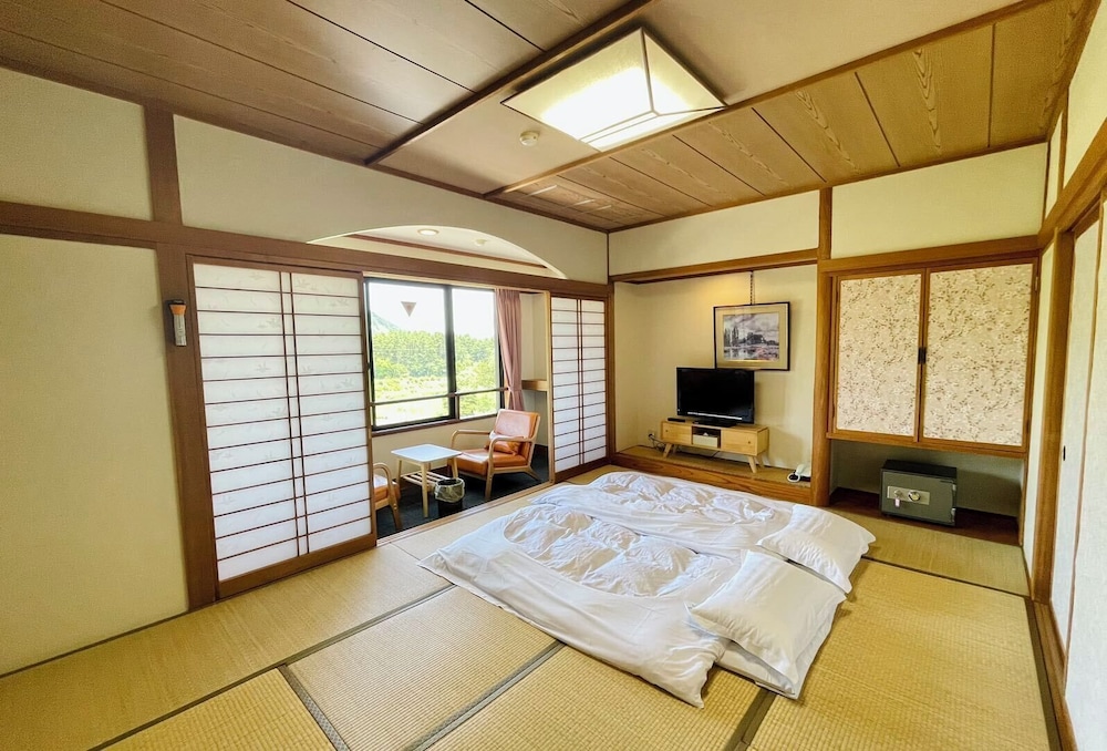 Japanese Style Room - Photo 1