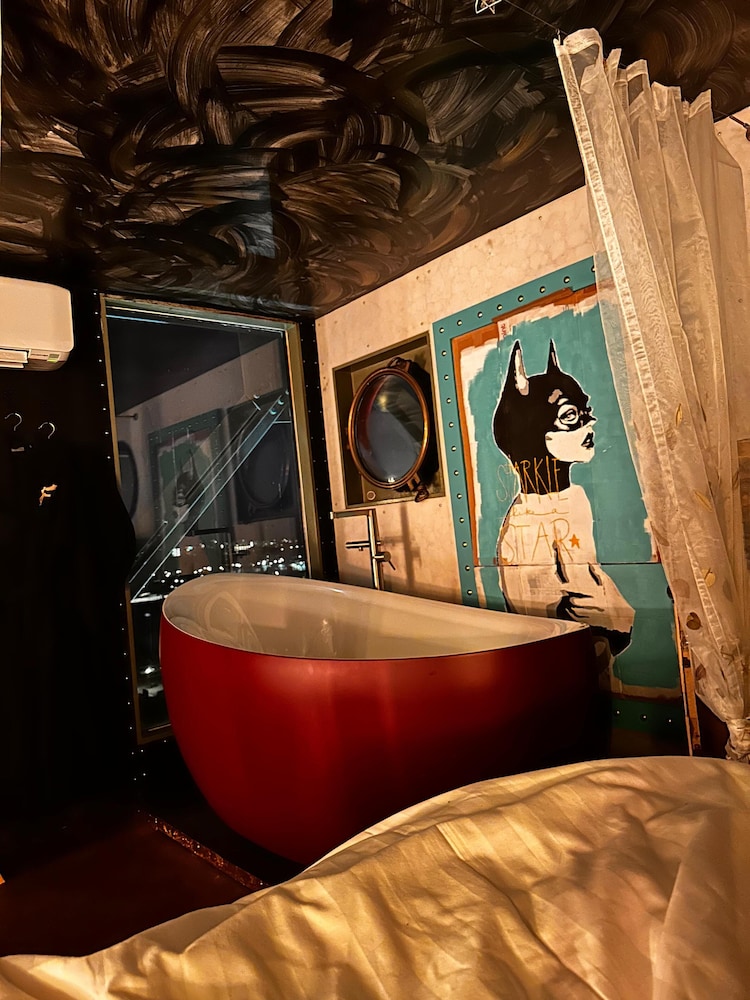 Exclusive Penthouse photo 1