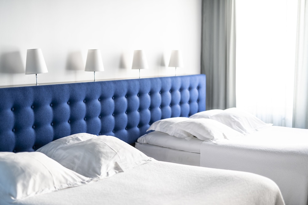 L Twin - Two separate beds, 2-4 persons (beds of 140 cm each) photo 2