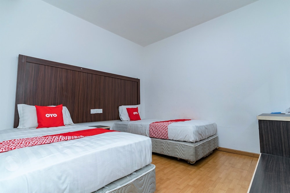 Standard Twin Room photo 2