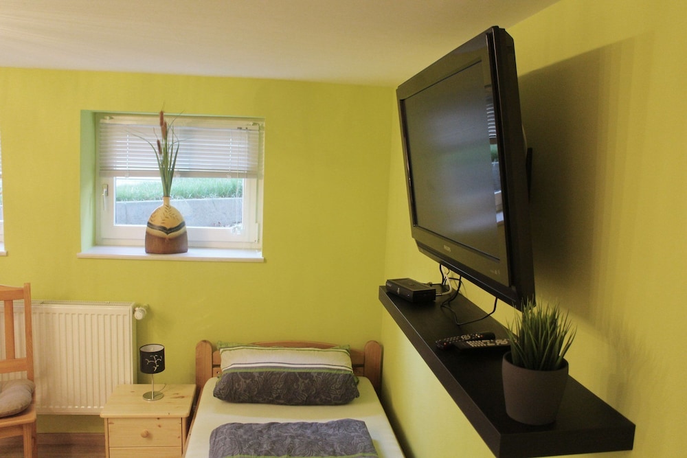 Traditional Condo photo 3