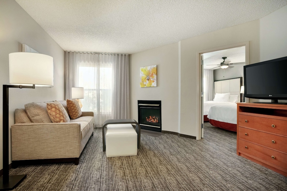 Two Bedroom Suite, Two Double and One Single Bed, Non-Smoking - Photo 1