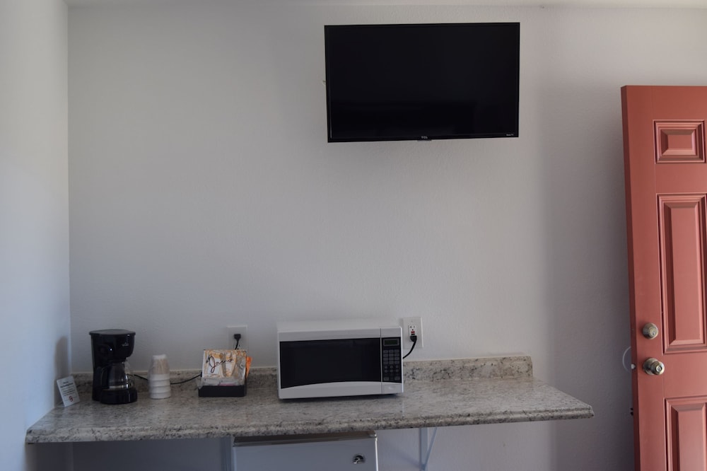 Standard Room (Room 9) photo 2