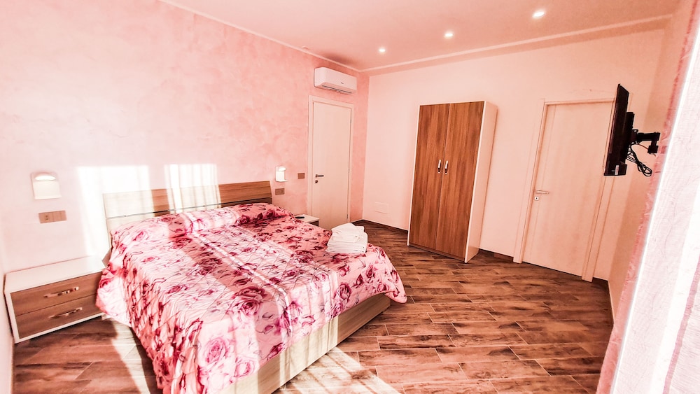 Traditional Room, Courtyard View