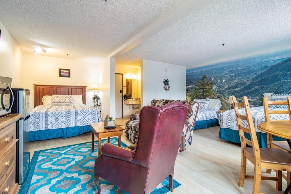 Superior Suite photo 1