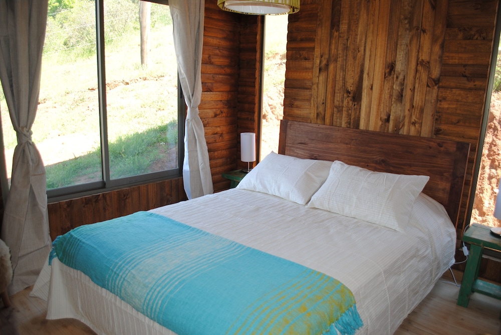 Romantic Double Room, 1 Queen Bed, Ocean View (Kintu) photo 3