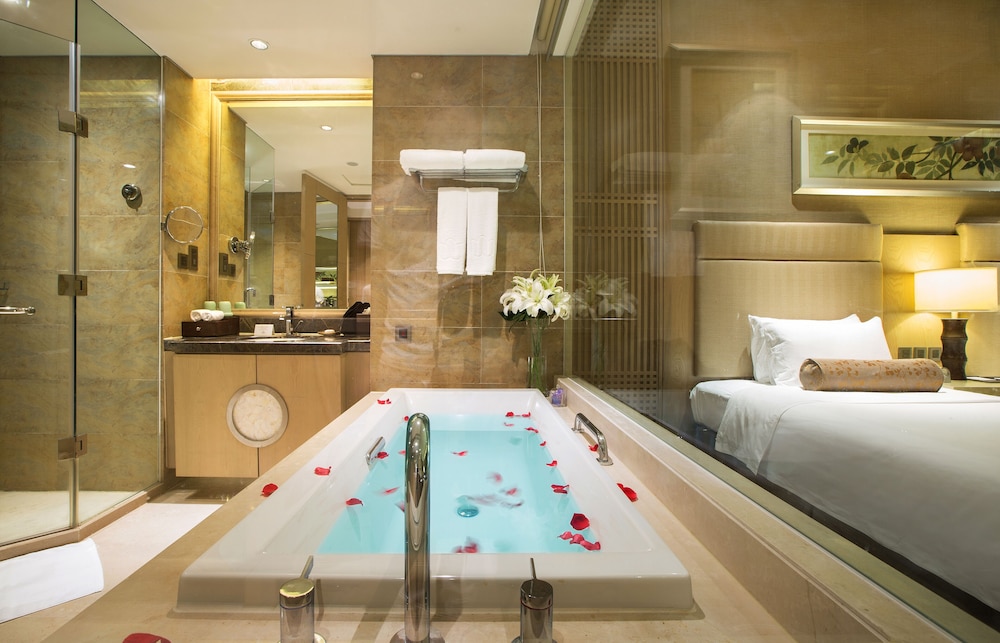 Deluxe Double Room, Garden View photo 2