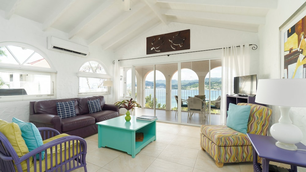 Deluxe Villa, 2 Bedrooms, Balcony, Ocean View
