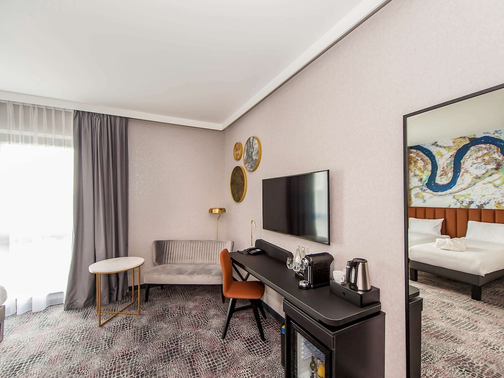 Privilege, Room, 1 Double Bed with Sofa bed - Photo 4