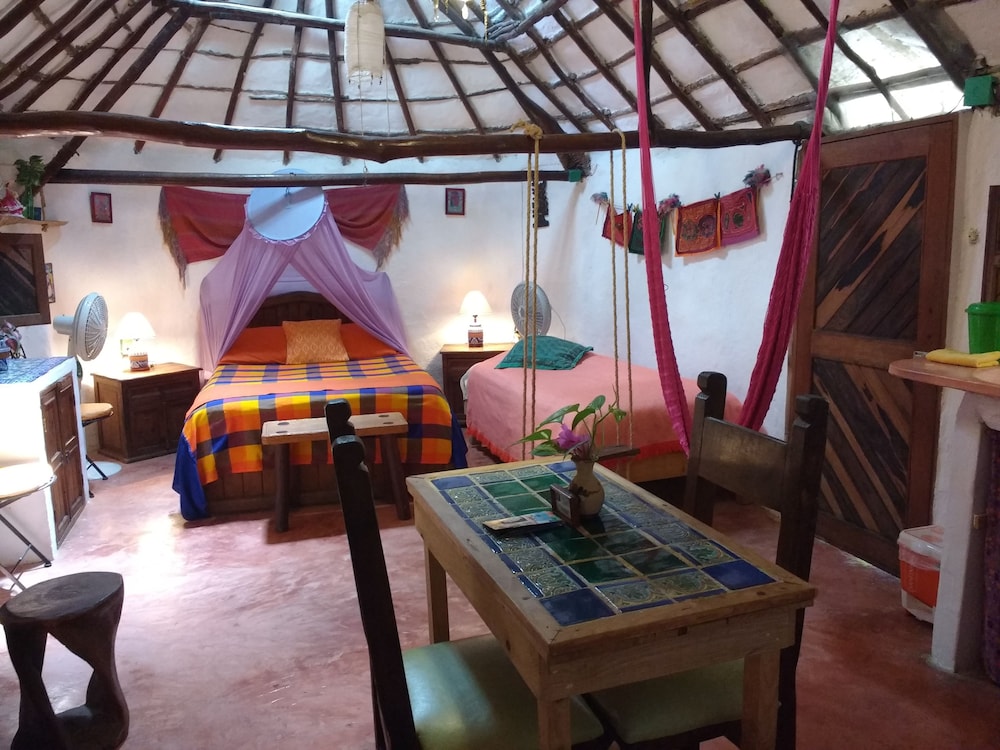 Standard Bungalow, Kitchenette (1)