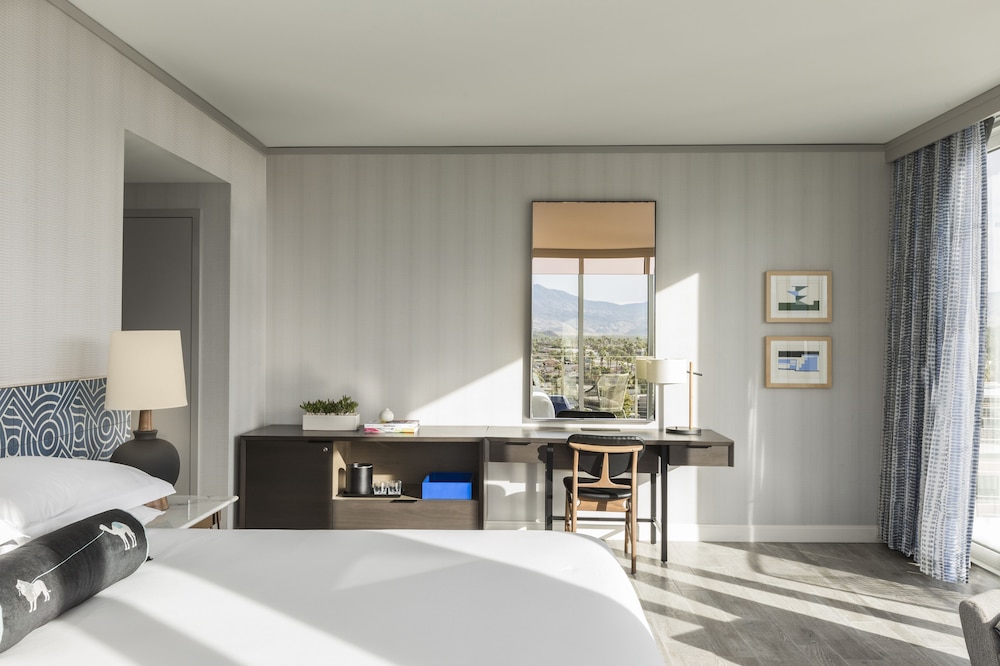 Suite, 1 Twin Bed (Arlo)