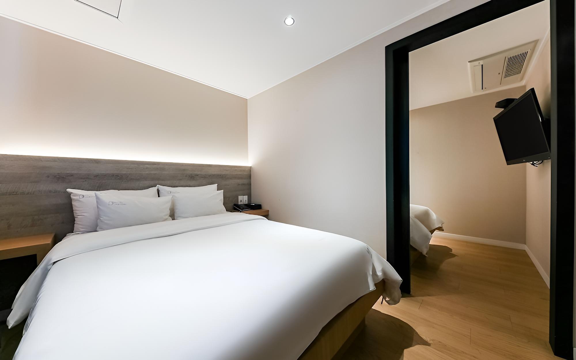 Room (Premium Twin) photo 1