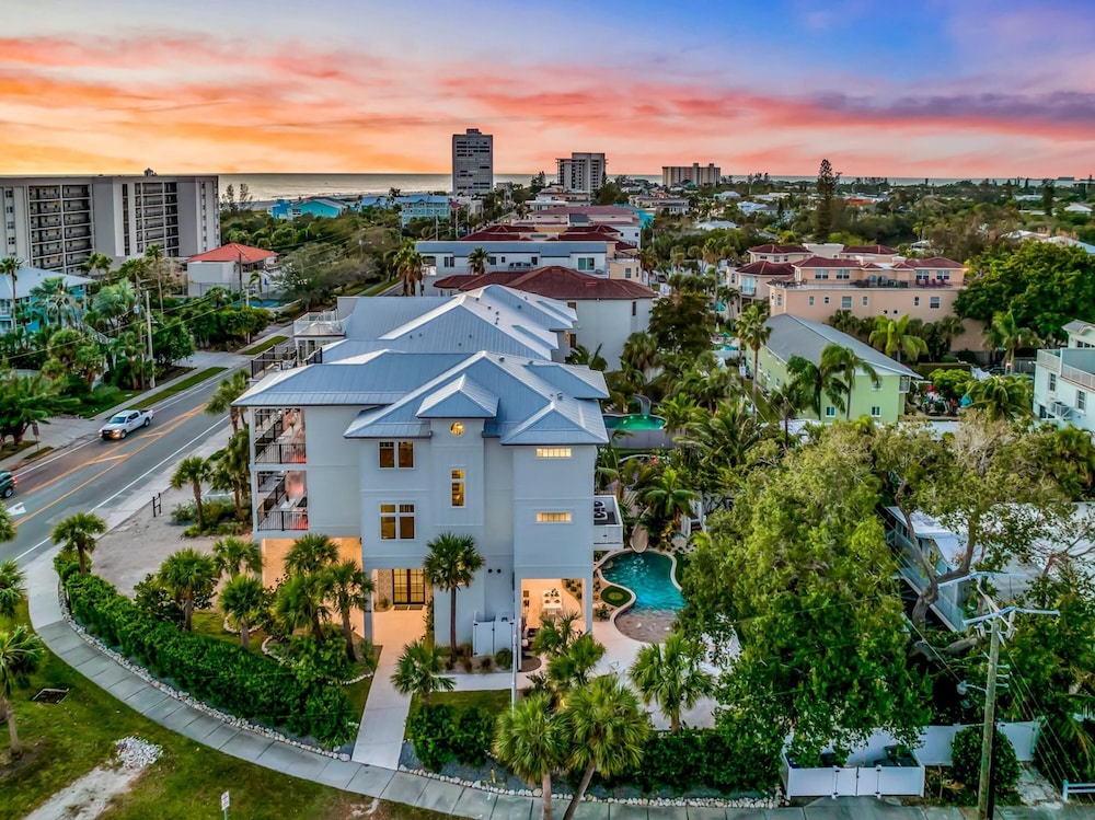 The Plaza in Siesta Key, 사진 2
