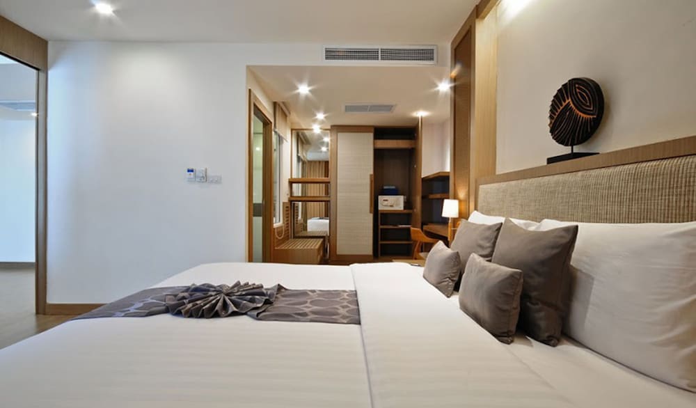 Family with Bunkbed - Photo 3